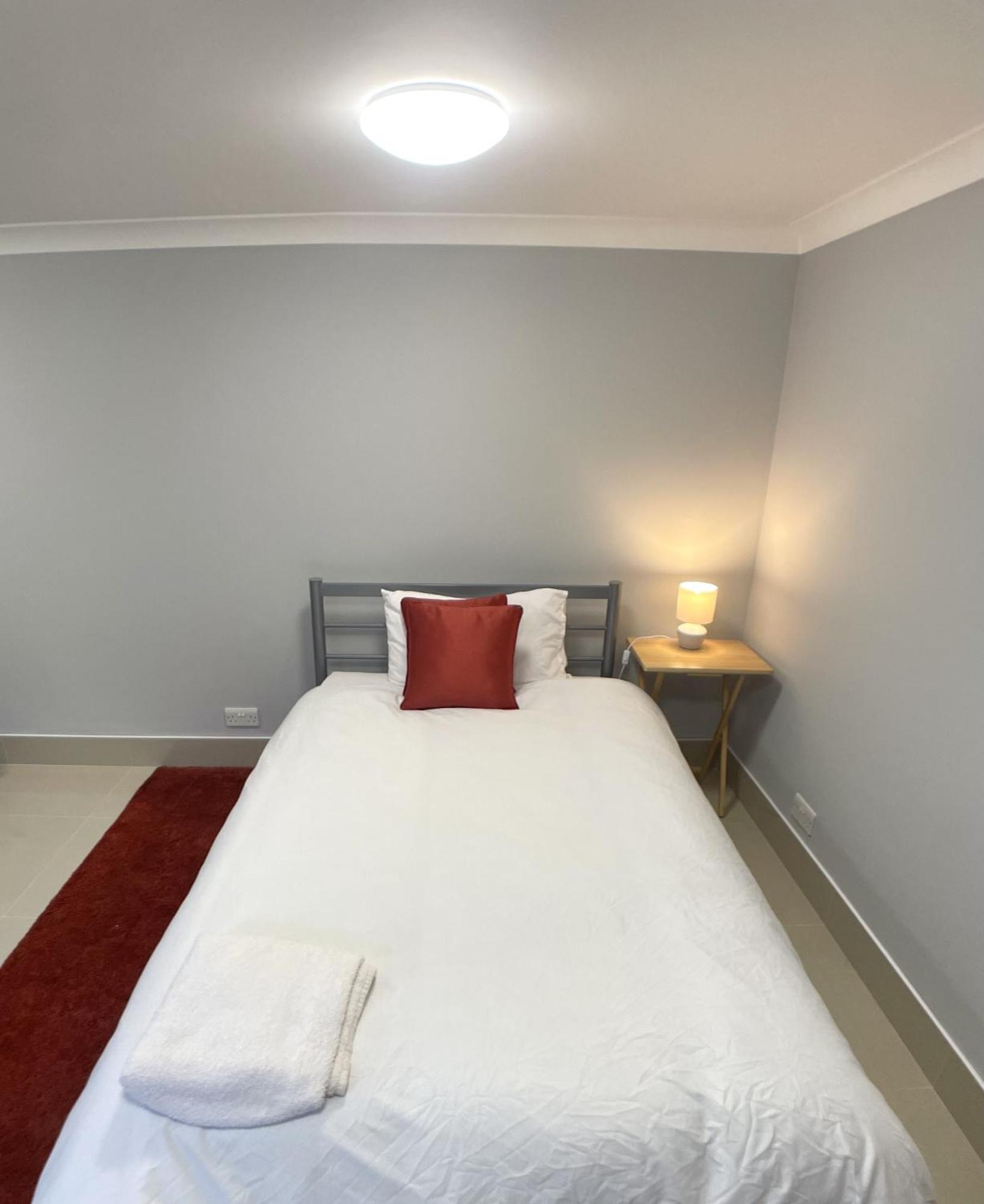 Hotel Richmond House Slough Habitación foto